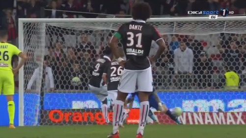 中国U15vs日本U15首发：柯博文先发，郑康锦、李宇轩在列（中国U15战日本U15首发名单：柯博文首发，郑康锦、李宇轩在列）