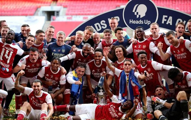 特罗萨德成为英超历史第5位进球达到50的比利时球员（特罗萨德成英超史上第5位比利时“50球先生”）