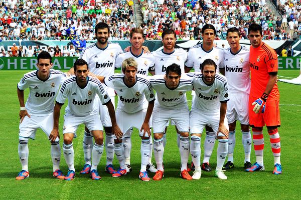 奥斯卡、巴尔加斯赛季前离队，武磊长期伤缺，但海港仍夺冠军（奥斯卡、巴尔加斯季前离队，武磊长期伤停，海港仍问鼎冠军）