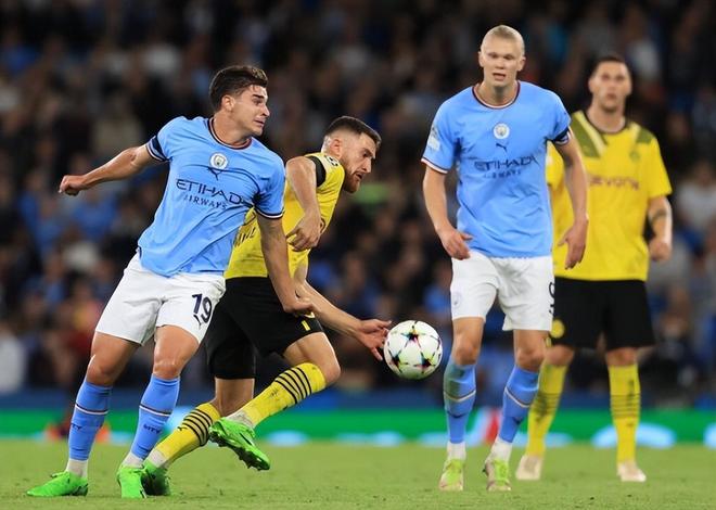 德天空：拜仁可能与格纳布里续约至2028年，但薪水会降低（德天空称：拜仁或将与格纳布里续约至2028年，薪资将下调）