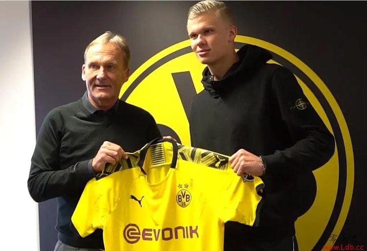 孔帕尼：逆转困境的精神很重要，迪亚斯总能在混乱中创造可能