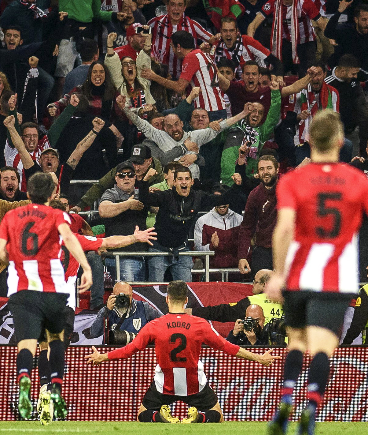 塞尔希奥：奥亚萨瓦尔归队在即；没有人对球队现状感到满意（塞尔希奥：奥亚萨瓦尔即将回归，球队现状无人满意）