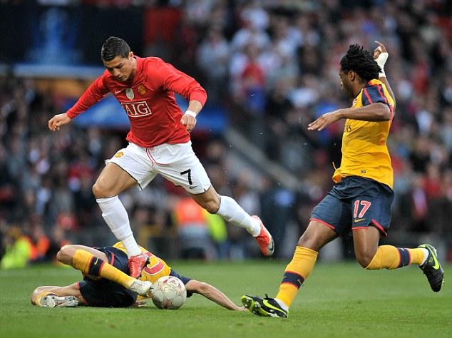 因排名垫底多名球员家人遭死亡威胁，佛罗伦萨官方表示谴责（多名球员家属因球队垫底遭死亡威胁，佛罗伦萨俱乐部严正谴责）