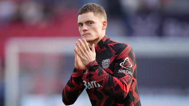 美洲杯新秀大放异彩（美洲杯新星闪耀赛场）