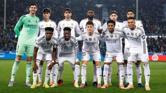 记者：对和俱乐部有分歧但最终留队的球员，球迷应该宽容一点（记者：球员与俱乐部有分歧仍选择留队，球迷应多些包容）