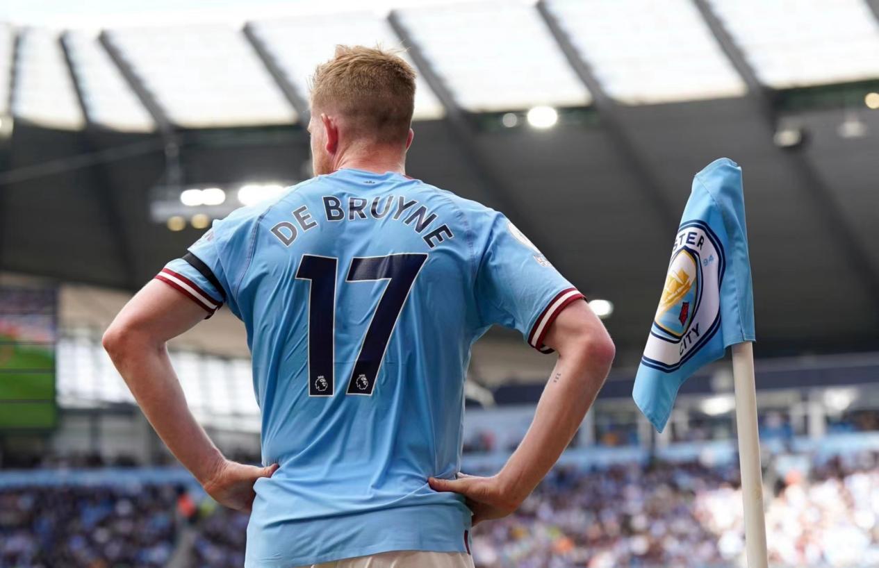 科贝：巴萨不理解西足协为何不满，亚马尔本人也认为该休息（科贝电台：巴萨质疑西足协不满缘由，亚马尔也认同应休息）