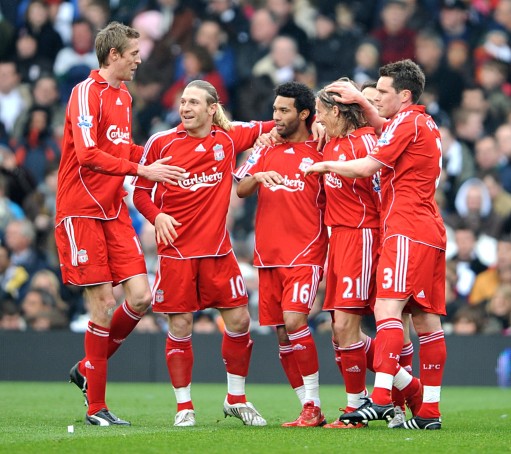 官方：鸟栖砂岩与主帅小菊昭雄续约至26／27赛季结束（鸟栖砂岩官宣与主帅小菊昭雄续约，合同至2026／27赛季末）