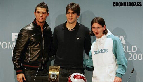 足球训练中如何提升爆发力？（提高足球爆发力的训练要点）